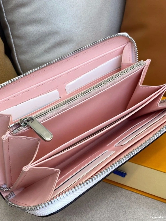 VUITTON ZIPPY WALLET LOUIS 0110